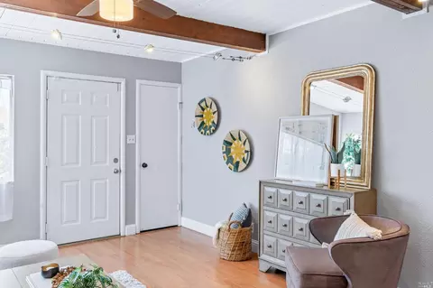 527 La Jolla St, Vallejo, CA 94591 photo 7