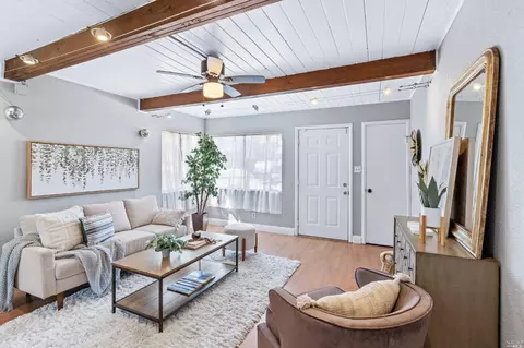 527 La Jolla St, Vallejo, CA 94591 photo 3