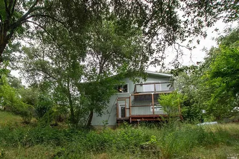 9490 Rio Vista Rd, Forestville, CA 95436