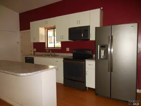 24116 Birch Ln, Willits, CA 95490 photo 5