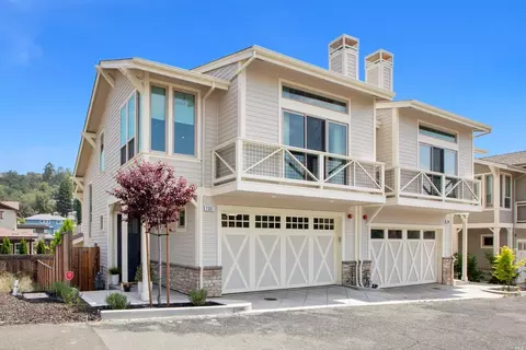2081 Stagecoach Rd, Santa Rosa, CA 95404