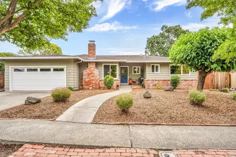 5526 Dupont Dr, Santa Rosa, CA 95409