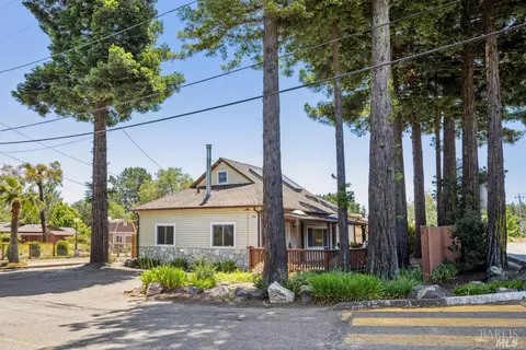 970 Cunningham Rd, Sebastopol, CA 95472