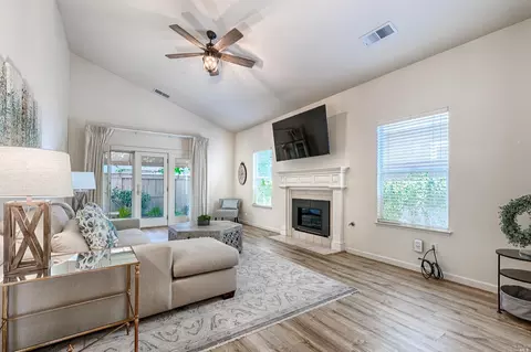 844 Peggy Lee Ct, Windsor, CA 95492 photo 11