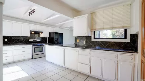 1024 4th St, Novato, CA 94945 photo 8