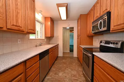 1237 Davis Ave, Concord, CA 94518 photo 23