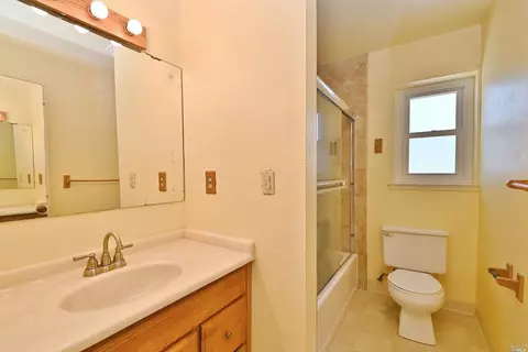 1237 Davis Ave, Concord, CA 94518 photo 14