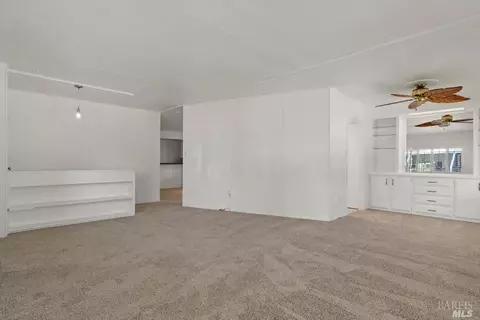 13 E Napa Dr, Petaluma, CA 94954 photo 5