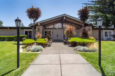 13 E Napa Dr, Petaluma, CA 94954 photo 17