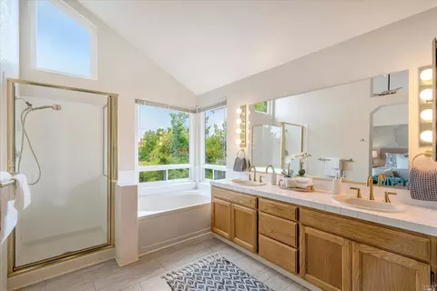 325 La Quinta Dr, Windsor, CA 95492 photo 30