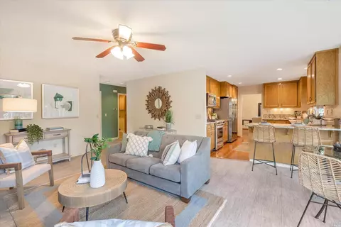 325 La Quinta Dr, Windsor, CA 95492 photo 15