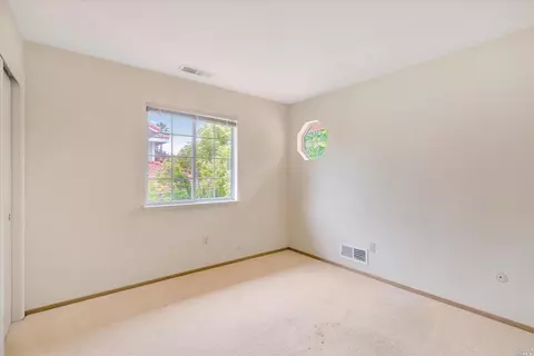 325 La Quinta Dr, Windsor, CA 95492 photo 32