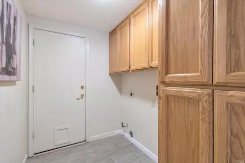 325 La Quinta Dr, Windsor, CA 95492 photo 40