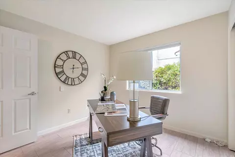 325 La Quinta Dr, Windsor, CA 95492 photo 24