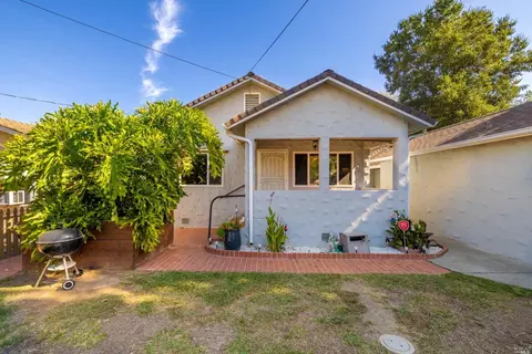419 Vaqueros Ave, Rodeo, CA 94572 photo 3