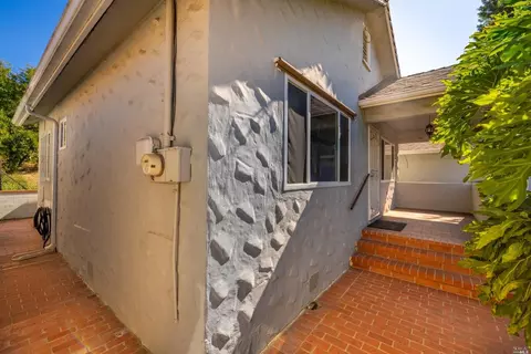 419 Vaqueros Ave, Rodeo, CA 94572 photo 31