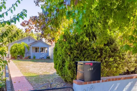 419 Vaqueros Ave, Rodeo, CA 94572 photo 2
