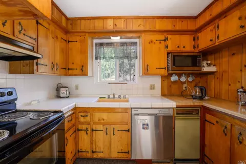 419 Vaqueros Ave, Rodeo, CA 94572 photo 11