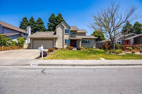 1636 Del Oro Cir, Petaluma, CA 94954