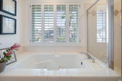 535 Piccadilly Pl, Windsor, CA 95492 photo 21