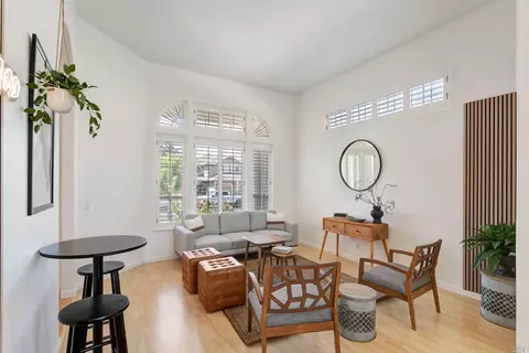 535 Piccadilly Pl, Windsor, CA 95492 photo 8