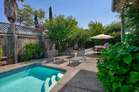 535 Piccadilly Pl, Windsor, CA 95492 photo 34