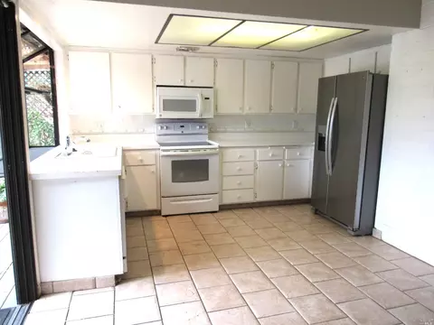 998 Cherry Ave, Sonoma, CA 95476 photo 8