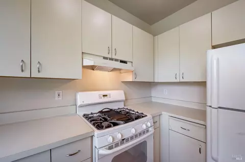 205 Compass Point Ct, Hercules, CA 94547 photo 7