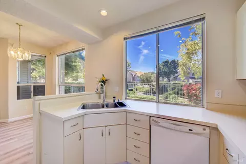205 Compass Point Ct, Hercules, CA 94547 photo 21