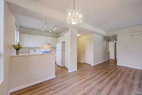 205 Compass Point Ct, Hercules, CA 94547 photo 5