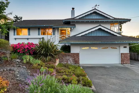 130 Westward Dr, Corte Madera, CA 94925
