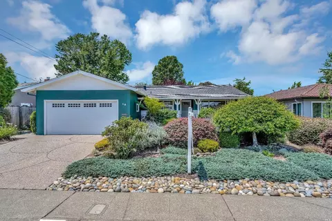18 Trellis Dr, San Rafael, CA 94903