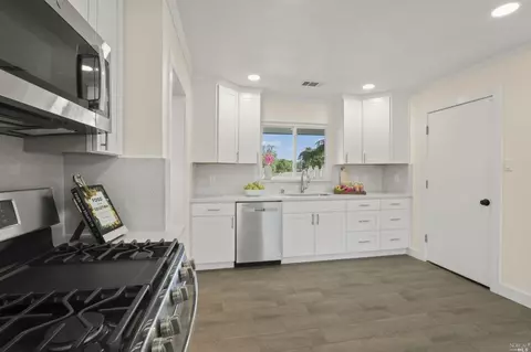 113 Baywood Dr, Vallejo, CA 94591 photo 12