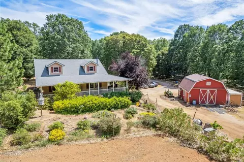 13030 Black Oak Rd, Loch Lomond, CA 95461