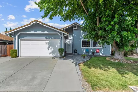 891 Scottsdale Dr, Vacaville, CA 95687