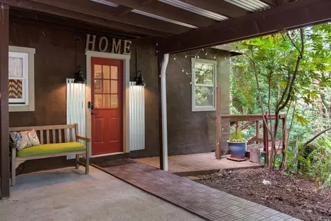 10946 River Rd, Forestville, CA 95436