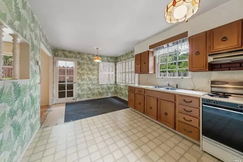 1366 Monteith Dr, Vallejo, CA 94590 photo 13