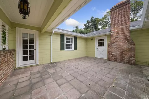 1366 Monteith Dr, Vallejo, CA 94590 photo 5