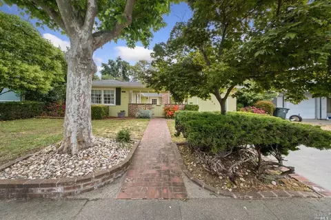 1366 Monteith Dr, Vallejo, CA 94590 photo 2