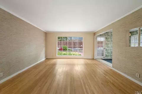 1366 Monteith Dr, Vallejo, CA 94590 photo 8