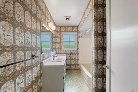 1366 Monteith Dr, Vallejo, CA 94590 photo 15