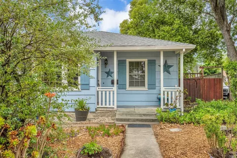 2493 Pacific St, Napa, CA 94558