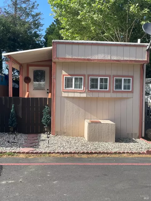4951 N State St #A11, Ukiah, CA 95482