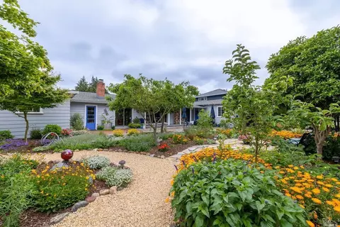 3139 Hartley Dr, Santa Rosa, CA 95405