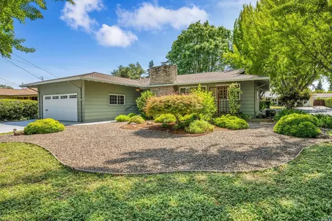 3525 Young Ave, Napa, CA 94558