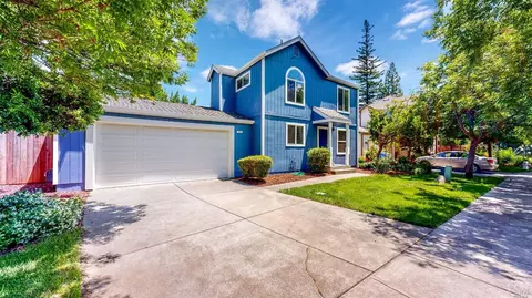 110 Vineyard View Dr, Santa Rosa, CA 95403