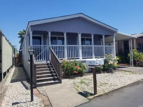 8080 A St, Windsor, CA 95492
