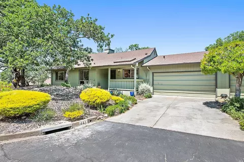 441 Oak Mesa Pl, Santa Rosa, CA 95409