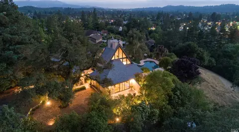 811 Sentinel Ct, Santa Rosa, CA 95409