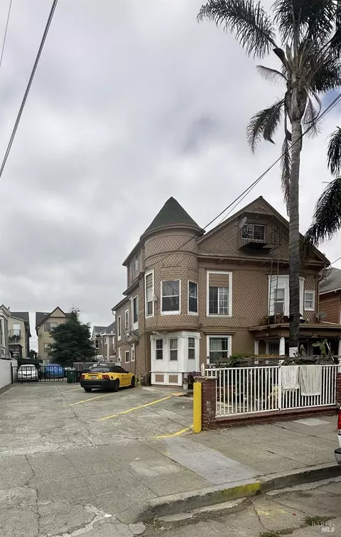 851 34th Ave, Oakland, CA 94601